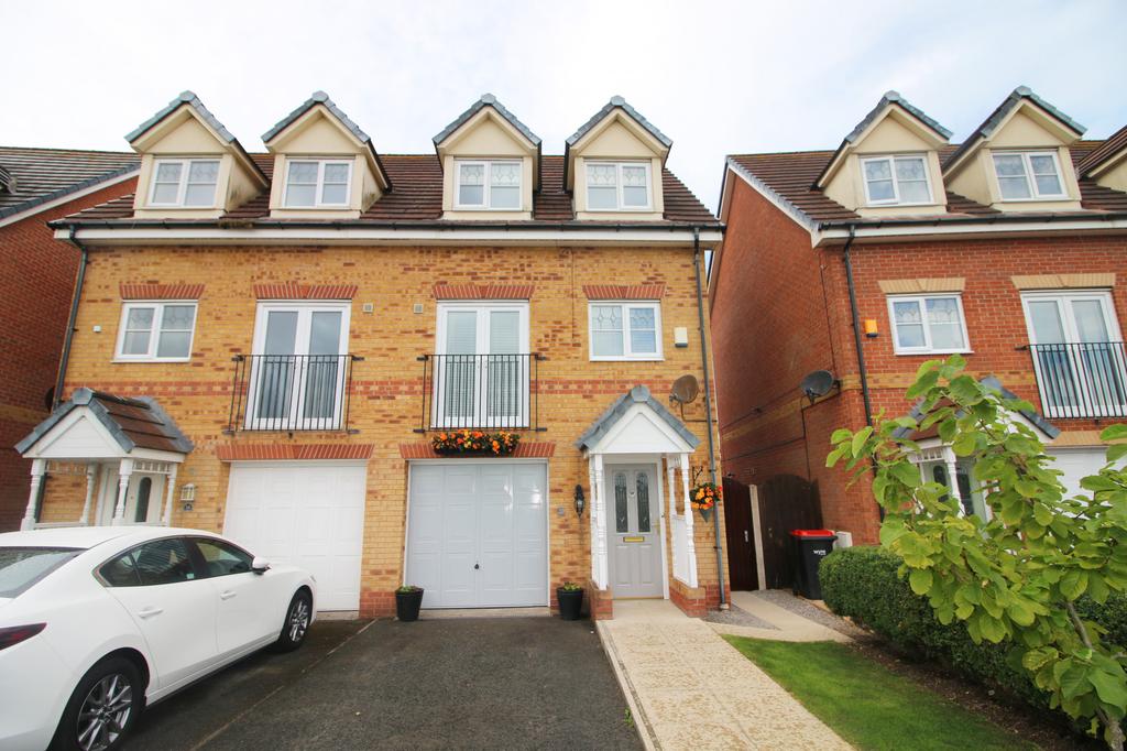 Kingfisher Way, Fleetwood, FY7 3 bed semidetached house £219,950