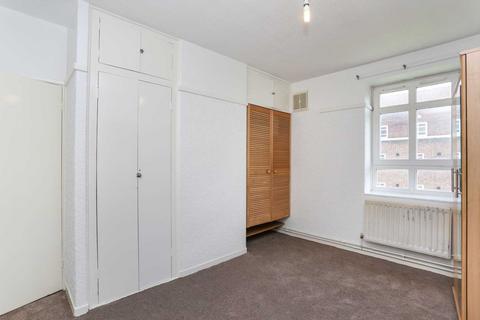 3 bedroom apartment to rent, Retreat Place, Cressett House, Hackney, E9