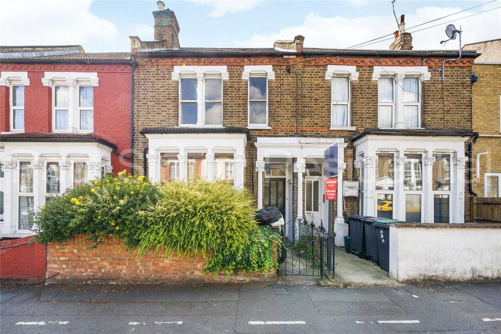 Hermitage Road, London, N4 3 bed apartment £460,000