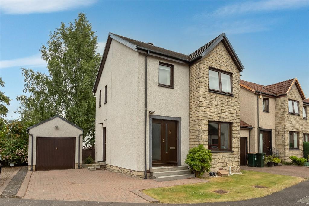 12 South Inch Park, Perth, PH2 3 bed detached house £225,000