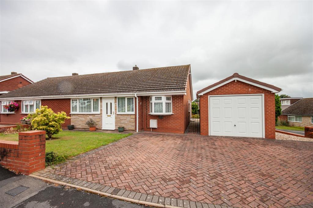 Gorstey Lea, Burntwood, WS7 9BG 2 bed semidetached bungalow £250,000