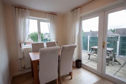 2 Gorstey Lea, Burntwood, WS7 9BG