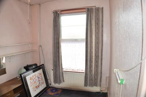 9 Granite Street, Oldham, OL1 4EZ