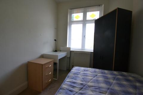 3 bedroom maisonette to rent, Troutbeck Road,  New Cross, SE14