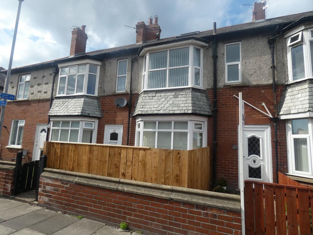 Princess Louise Road, Blyth... 2 bed flat £72,000