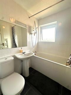 27 Loxwood Close, Feltham, TW14 8SQ