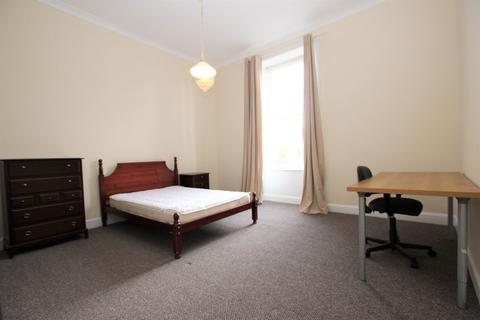 3 bedroom flat to rent, Westbank Quadrant, Kelvinbridge, Glasgow, G12