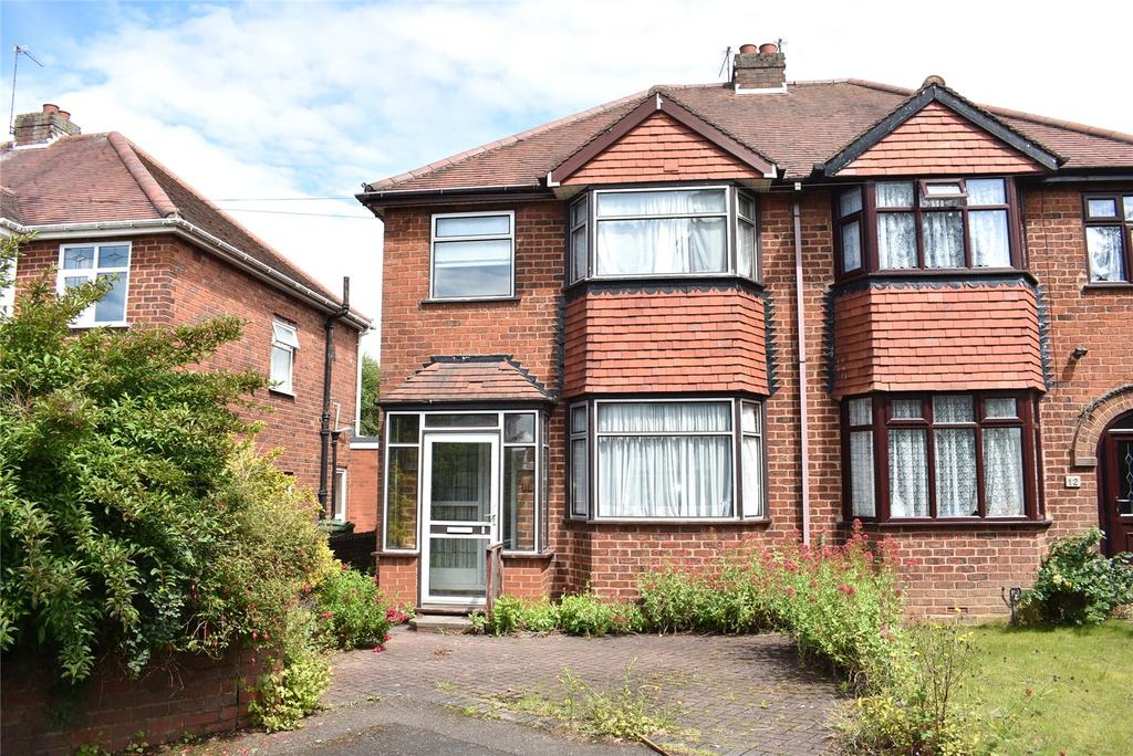 Limes View, Sedgley, DY3 3 bed semidetached house £195,000