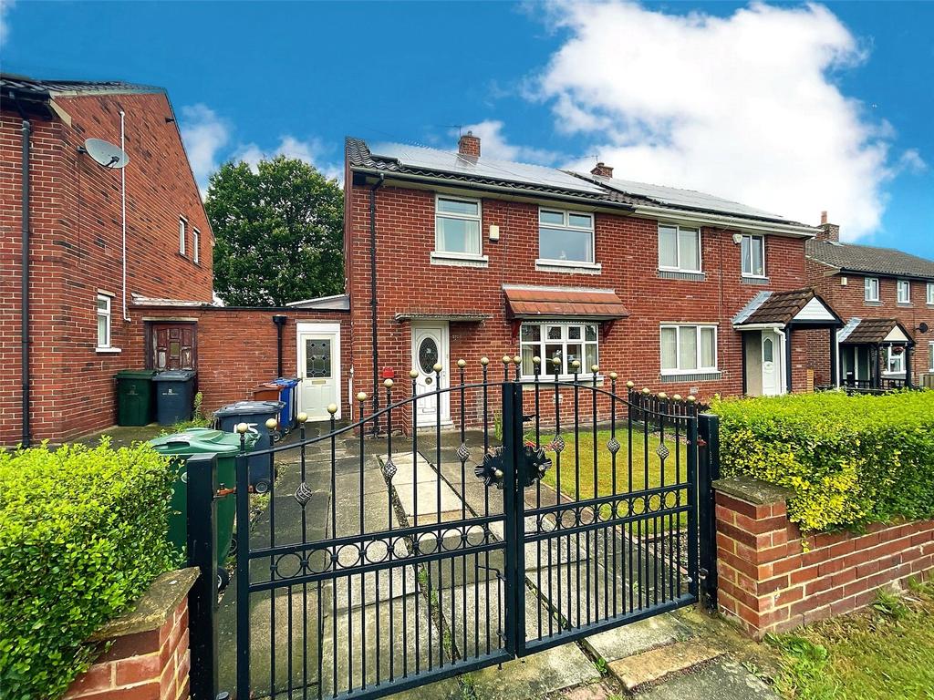 Lindhurst Road, Athersley North, S71 3 bed semidetached house £100,000