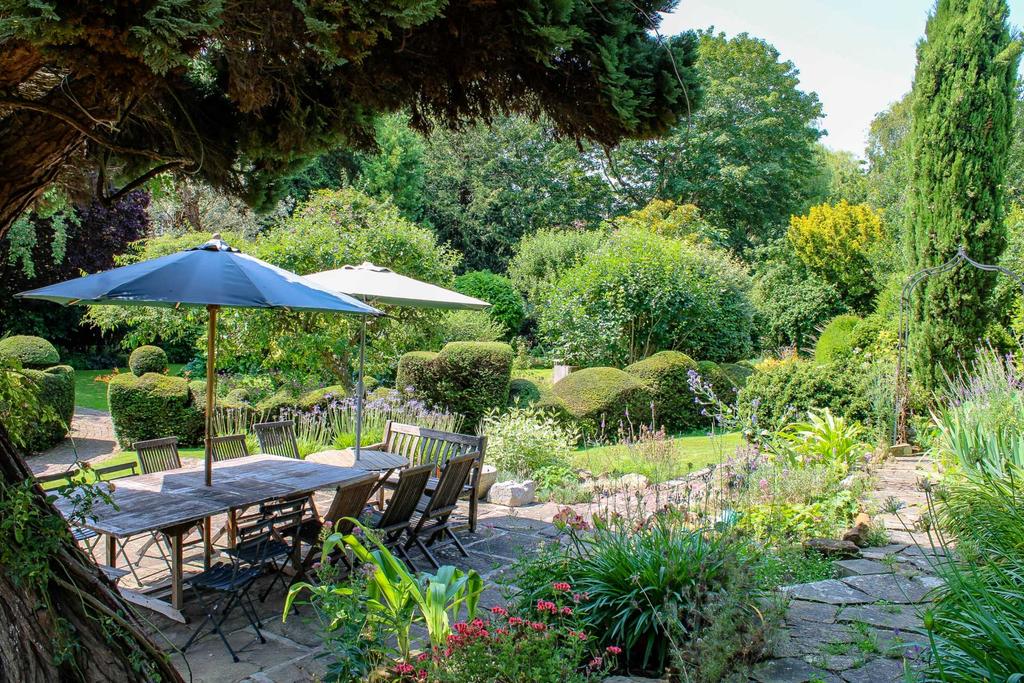 Grange Road, Lewes 7 bed townhouse £1,800,000