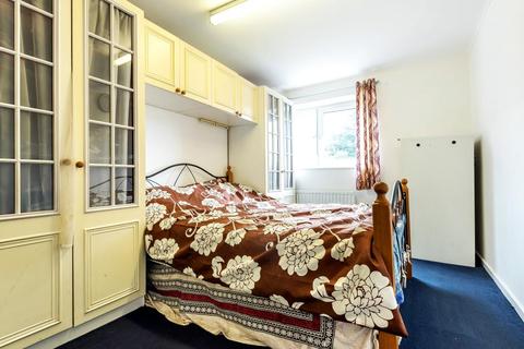 130 Edgar Road, Hounslow, TW4 5QP