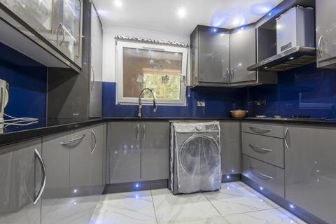 130 Edgar Road, Hounslow, TW4 5QP