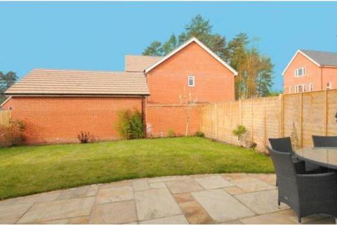 4 bedroom detached house to rent, The Parks,  Bracknell,  RG12