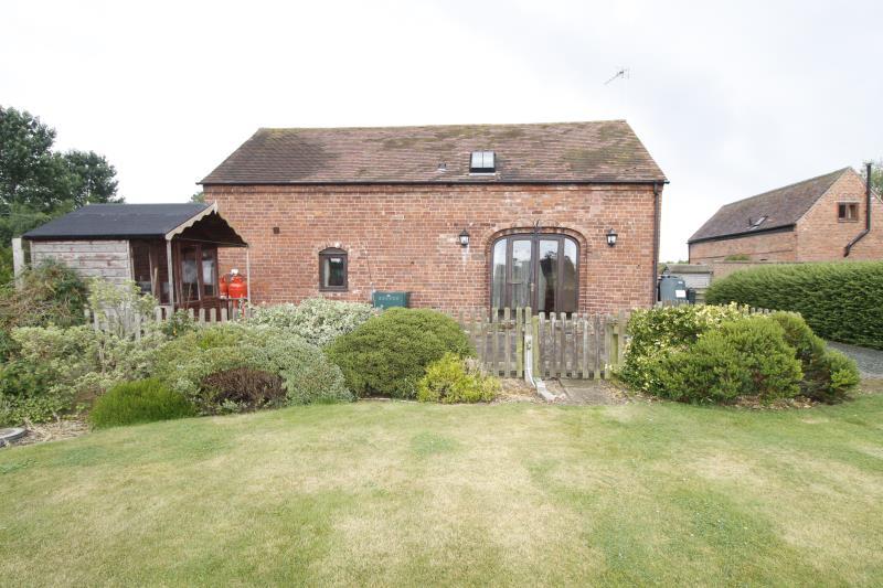 The Old Mill Barn, Isle Lane, Bicton Heath, Shrewsbury, SY3 8DY 2 bed
