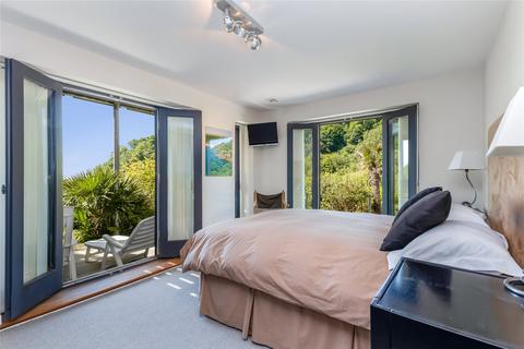 The Beach House Beadon Road, Salcombe, TQ8 8JT