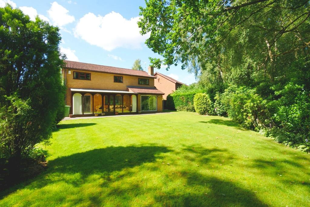 Shearwater Road, Lincoln 4 bed detached house £450,000