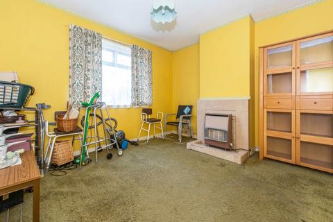 124 Culvers Way, Carshalton, SM5 2LF