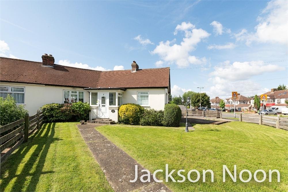 Pams Way, Ewell Court 2 bed semidetached bungalow £500,000