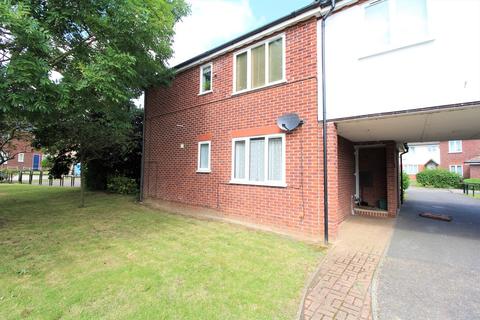 21 Avignon Close, Colchester, CO2 8YH