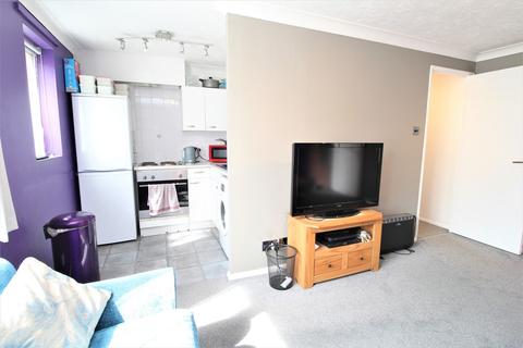 21 Avignon Close, Colchester, CO2 8YH
