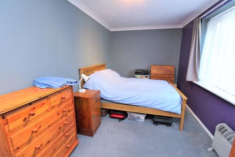 21 Avignon Close, Colchester, CO2 8YH