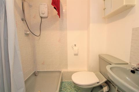 21 Avignon Close, Colchester, CO2 8YH