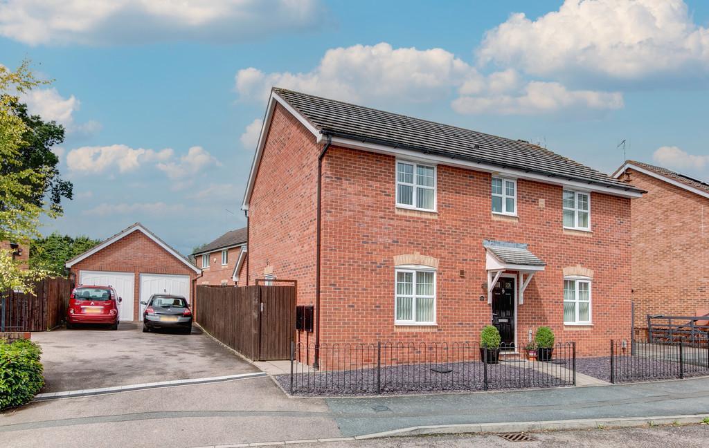 Wheelers Lane, Brockhill, Redditch... 4 bed detached house £399,950