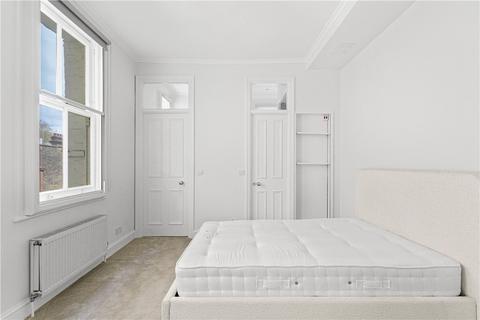 Studio to rent, Egerton Gardens Mews, London, SW3