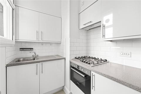Studio to rent, Egerton Gardens Mews, London, SW3