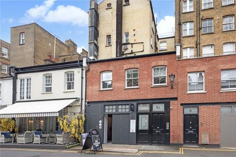 Studio to rent, Egerton Gardens Mews, London, SW3