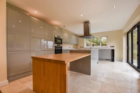 4 bedroom detached house for sale, Rosewood, Wing Road, Manton