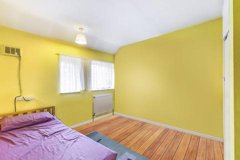 8 Kennet Green, South Ockendon, RM15 5RB