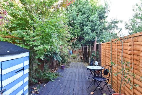 1 bedroom apartment to rent, Belmont Road, London, N15