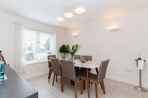14 Apsley Walk, Iver, SL0 9BQ