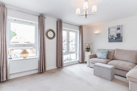 14 Apsley Walk, Iver, SL0 9BQ