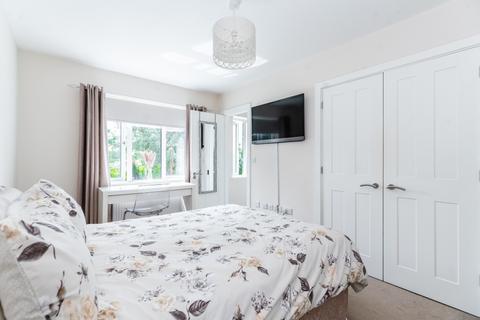 14 Apsley Walk, Iver, SL0 9BQ