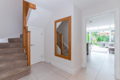 14 Apsley Walk, Iver, SL0 9BQ
