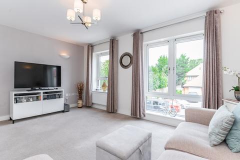 14 Apsley Walk, Iver, SL0 9BQ