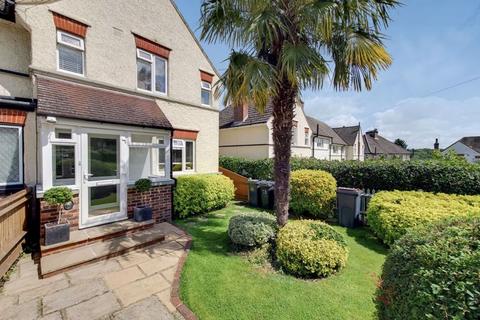 10 Hawthorn Crescent, South Croydon, CR2 8PD