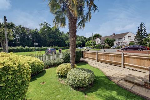 10 Hawthorn Crescent, South Croydon, CR2 8PD