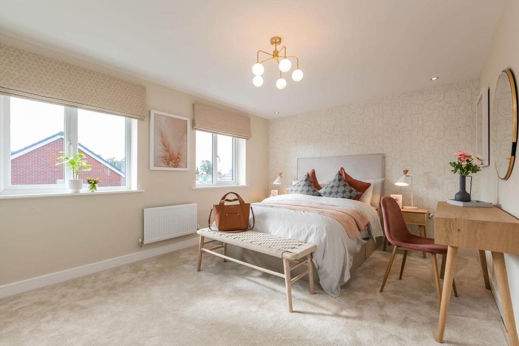 Spacious double bedroom