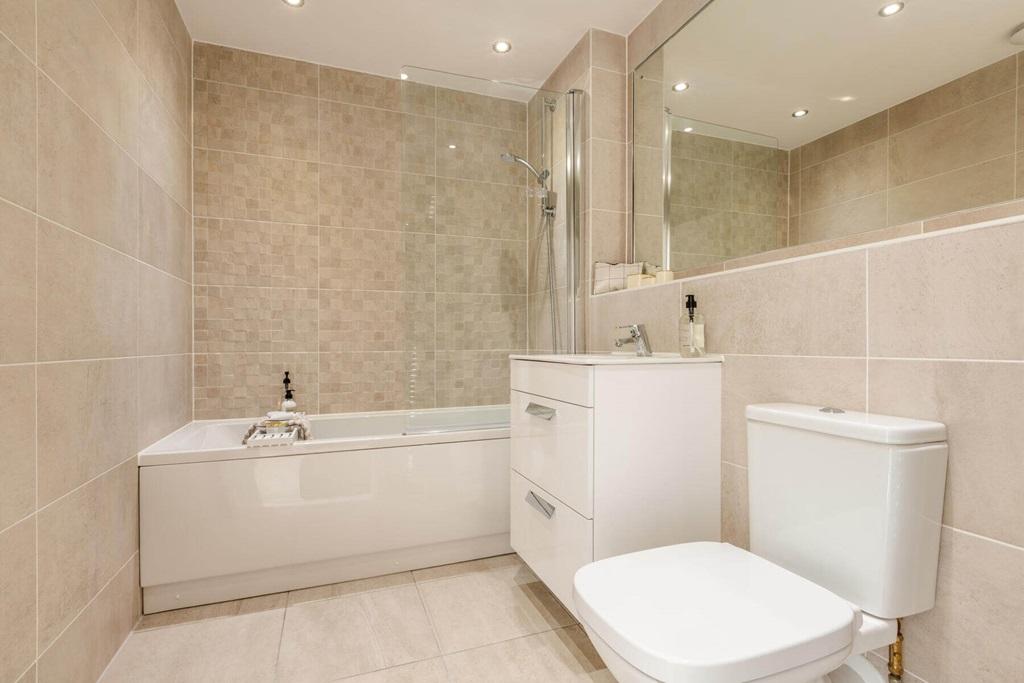 Family friendly bathroom