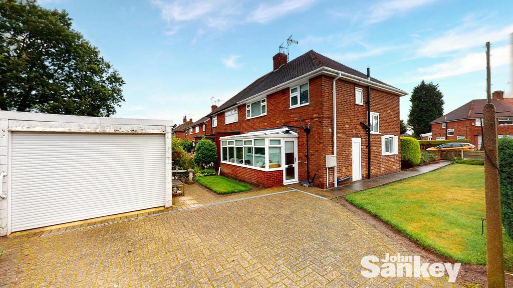 Highfield Road, Clipstone Village... 3 bed semidetached house £150,000
