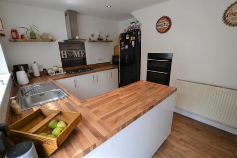 39 Blagrove Crescent, Bristol, BS13 0DF