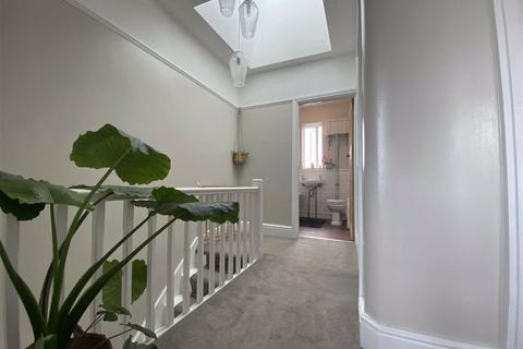 310 Gladstone Road, Barry, CF63 1NH