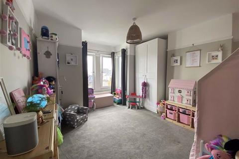 310 Gladstone Road, Barry, CF63 1NH