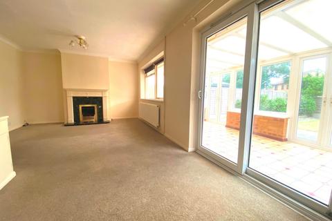 14 Grasscroft, Northampton, NN2 8QH