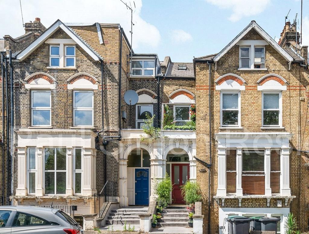 Endymion Road, Finsbury Park, London, N4 2 bed terraced house - £375,000