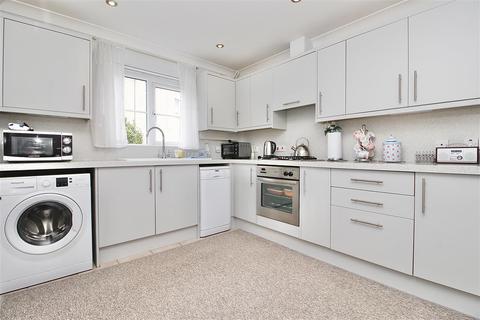 2 Ellenbrook Close, Ipswich, IP2 9WH