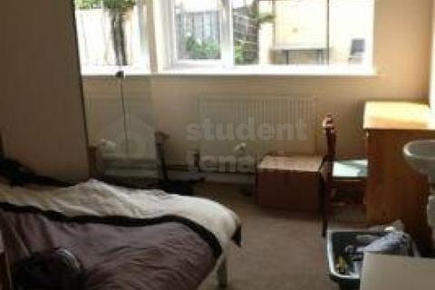 4 bedroom house share to rent - Edmund Road